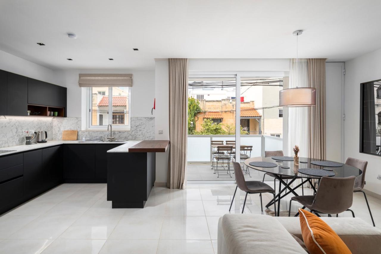 Modern 3Br Stylish Apartment With Large Balcony - Close To St Julians And St Georges Bay Is-Swieqi Dış mekan fotoğraf