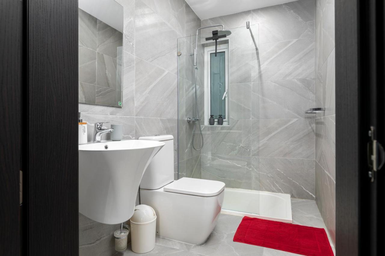 Modern 3Br Stylish Apartment With Large Balcony - Close To St Julians And St Georges Bay Is-Swieqi Dış mekan fotoğraf